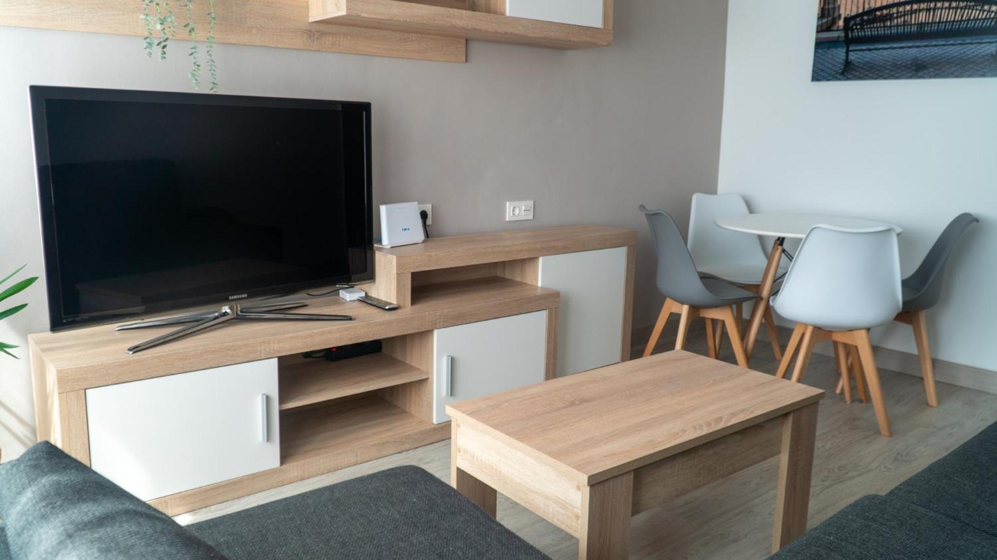 Piso Aviles Centro Parque Ferrera Ngoại thất bức ảnh