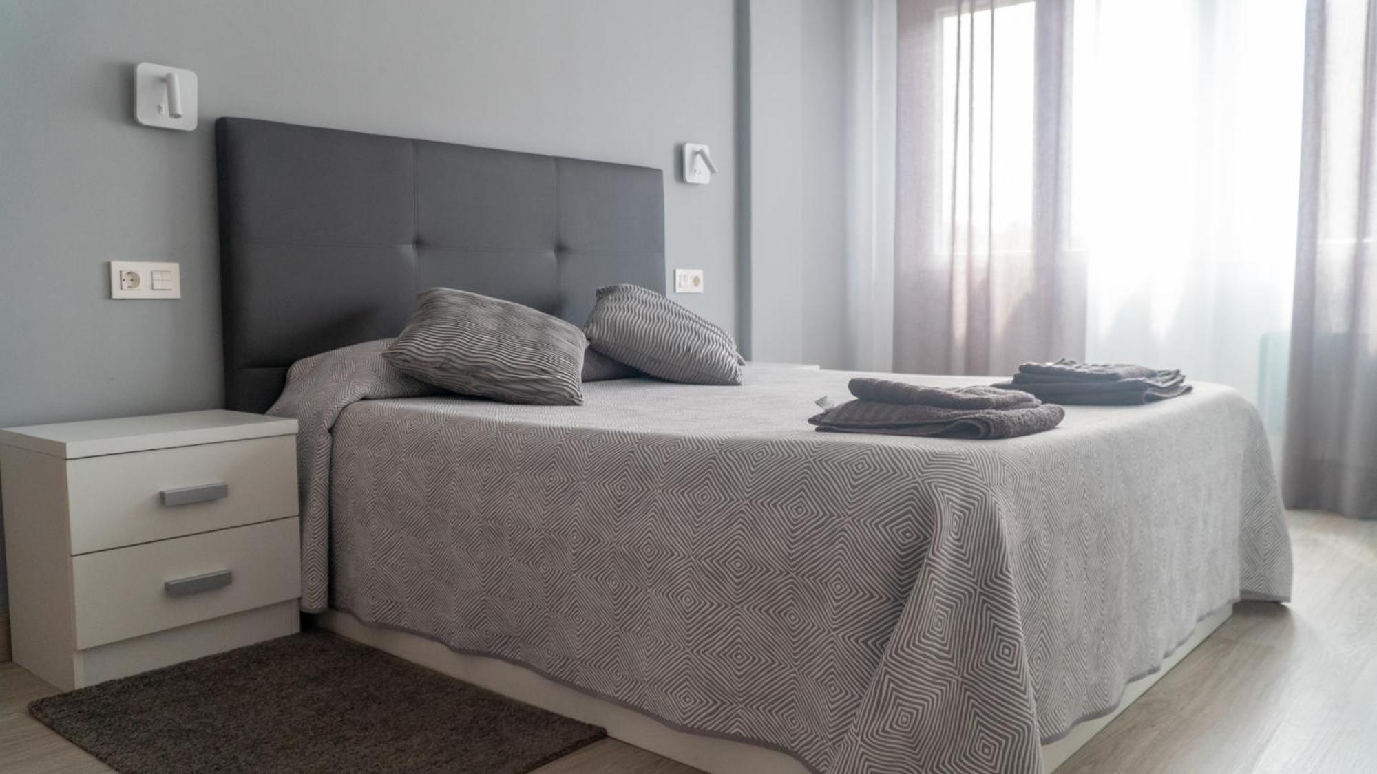 Piso Aviles Centro Parque Ferrera Ngoại thất bức ảnh
